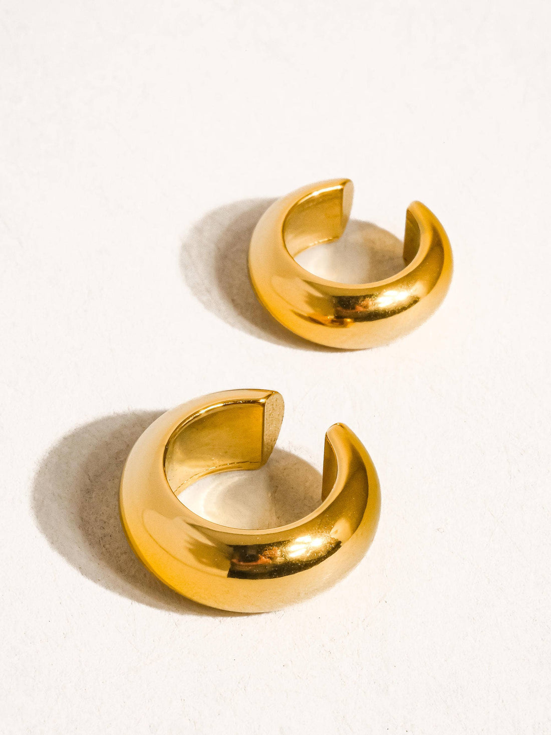 Enzo 18K Gold Non-Tarnish Small Ear Cuff