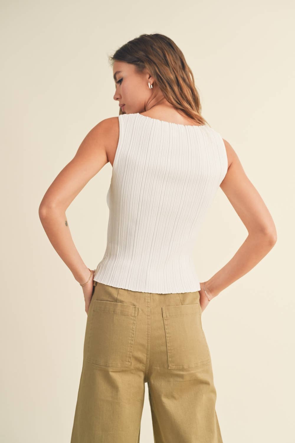 RIBBED KNITTED TOP